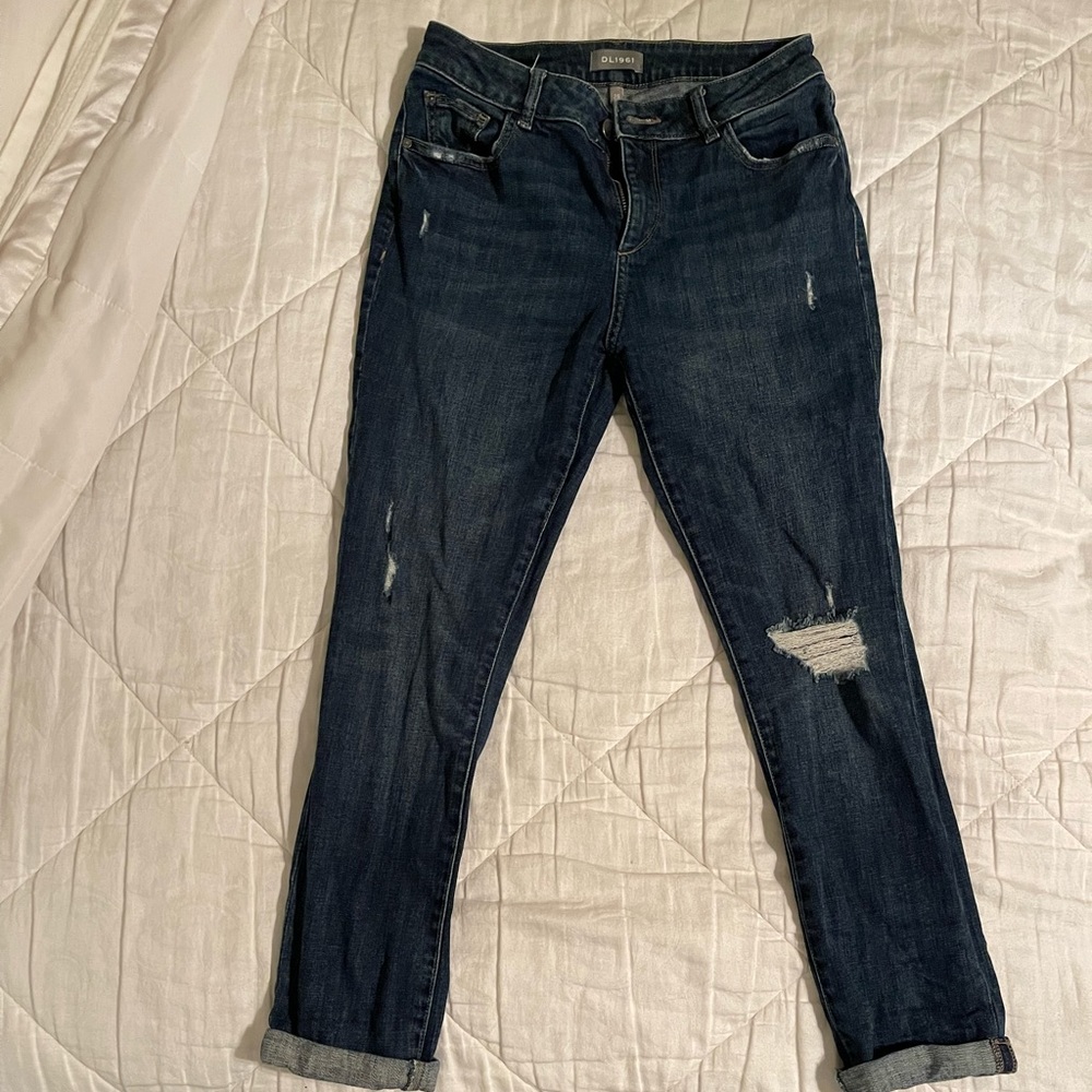 DL distressed jeans size 26
